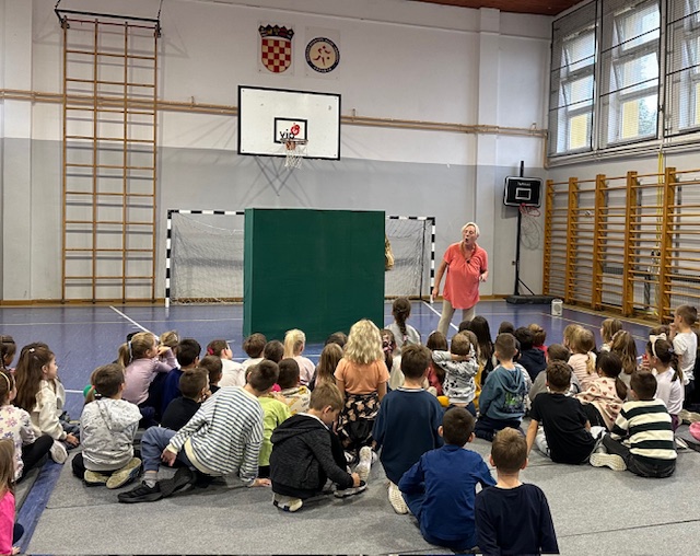 Predstava za prvašiće